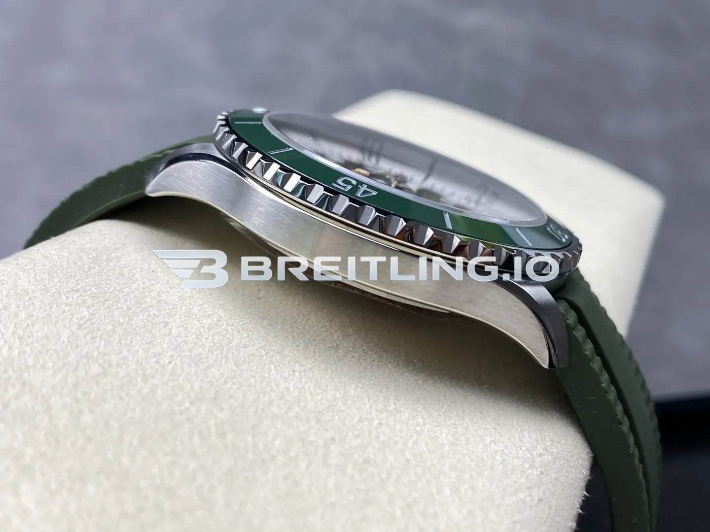 Breitling Superocean A17376A31L1S1 44mm Military Green Sunburst Dial White Inner Minute Track Green Ceramic Bezel Replica Left View