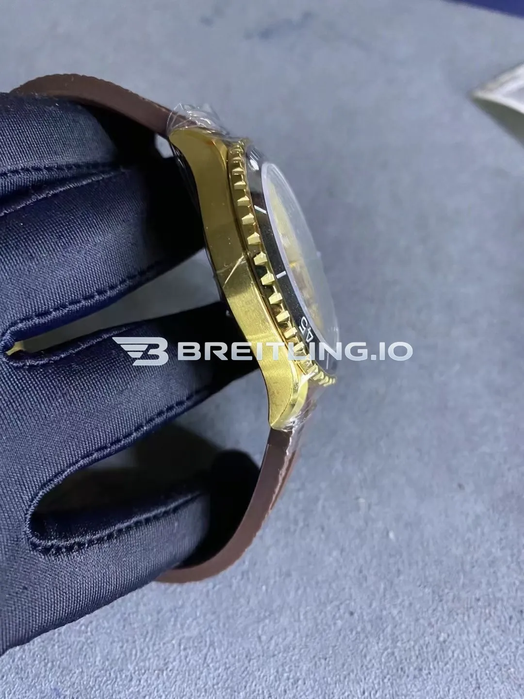 Breitling Superocean N17376201Q1S1 44mm Chocolate Brown Sunburst Dial Solid Black Ceramic Bezel Replica Left View