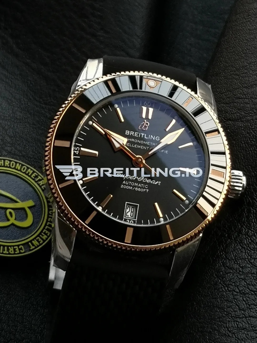 Breitling Superocean Heritage B20 UB2010121B1S1 42mm Black Sunburst Dial Two-Tone Rose Gold & Steel Bezel Replica Dial Detail 4