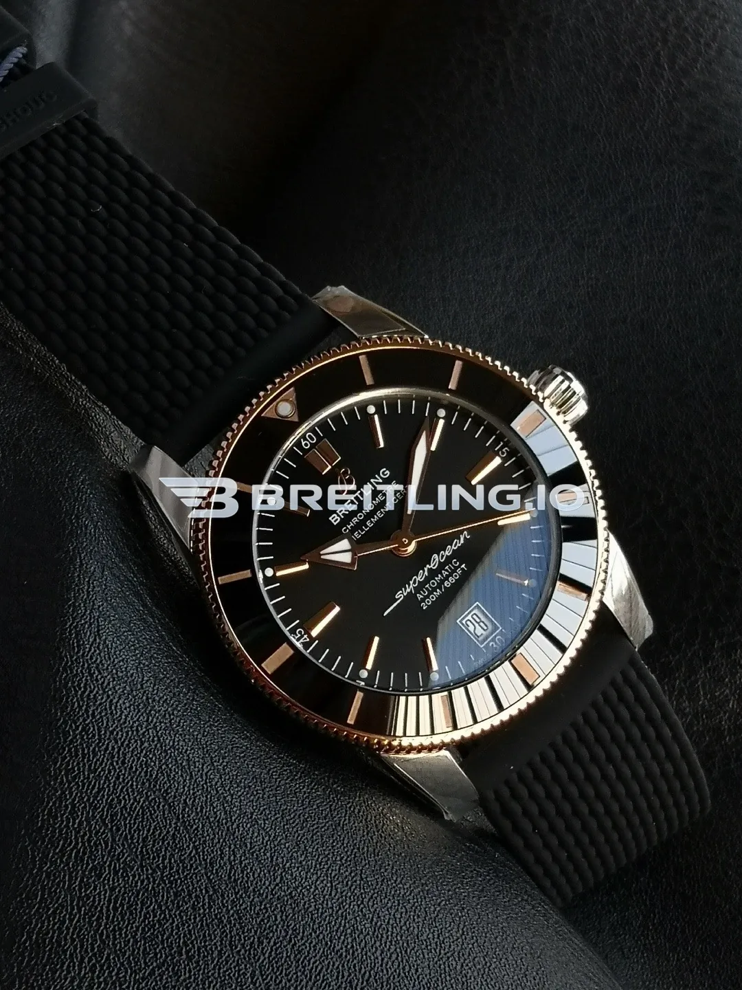 Breitling Superocean Heritage B20 UB2010121B1S1 42mm Black Sunburst Dial Two-Tone Rose Gold & Steel Bezel Replica Dial Detail 1