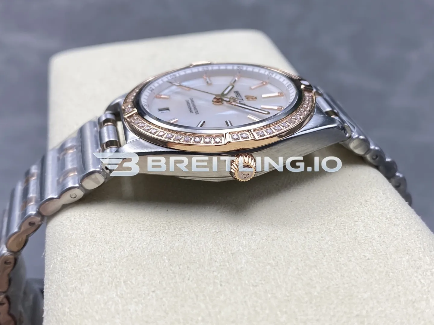 Breitling Chronomat U77310591A2U1 32mm White Mother-of-Pearl Diamond Hour Markers Two-Tone Steel & Rose Gold Diamond Bezel Replica Right View