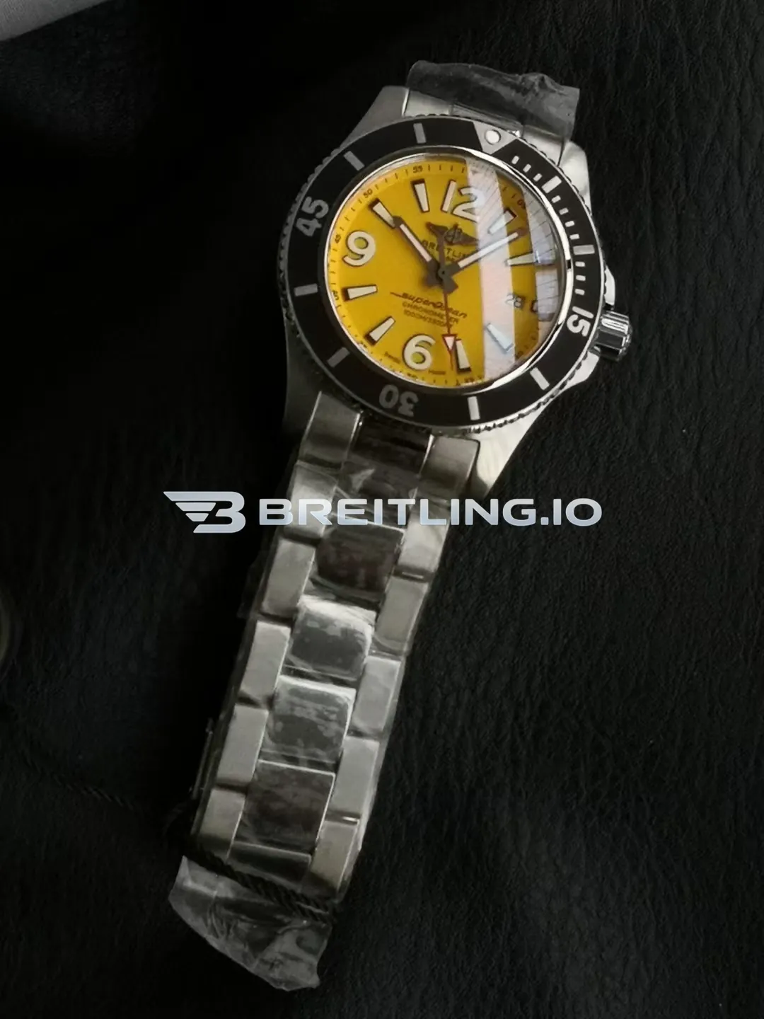 Breitling Superocean A17367021I1A1 44mm Bright Yellow Dial Black DLC Coated Stainless Steel Diving Bezel Replica Side View 2