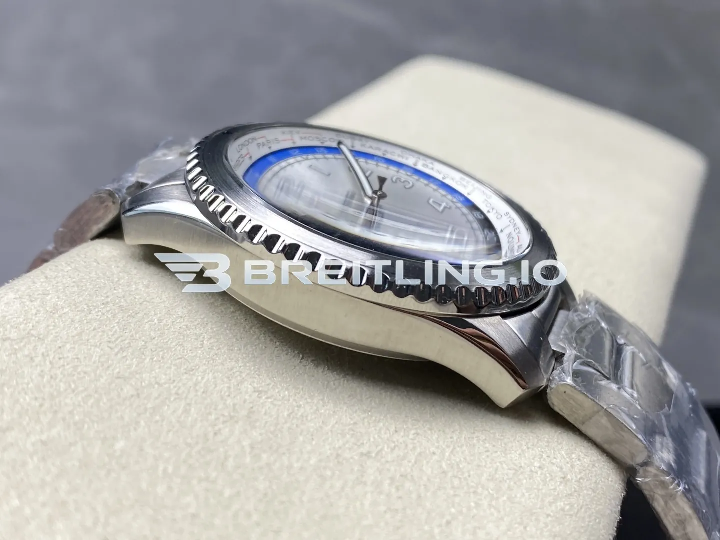 Breitling Navitimer AB3521U01G1A1 43mm Silver Sunburst Worldtimer Dial Slide Rule Bezel Replica Left View