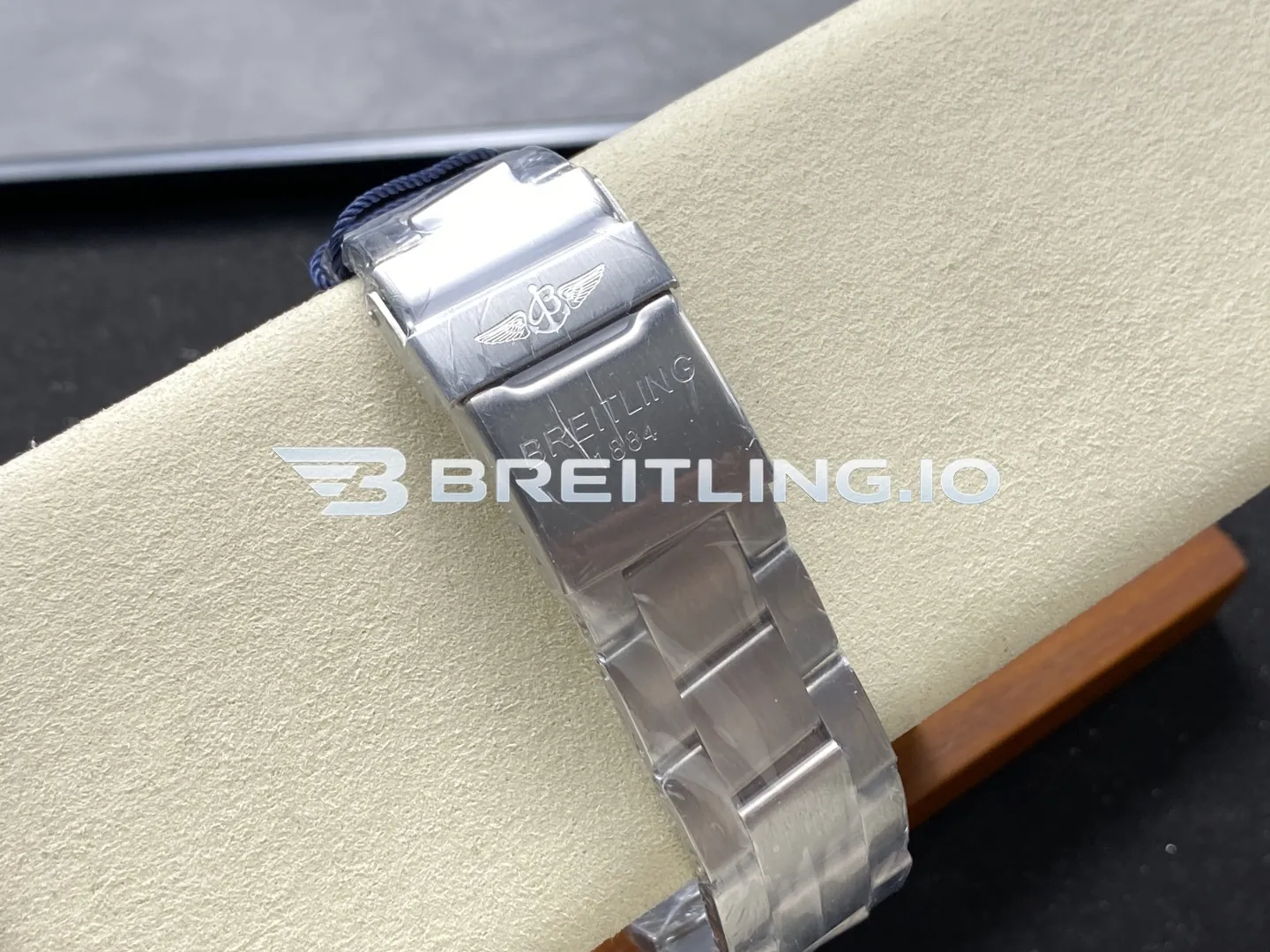 Breitling Navitimer AB3521U41B1A1 43mm Black Worldtimer Dial Stainless Steel Slide Rule Bezel Replica Strap And Clasp
