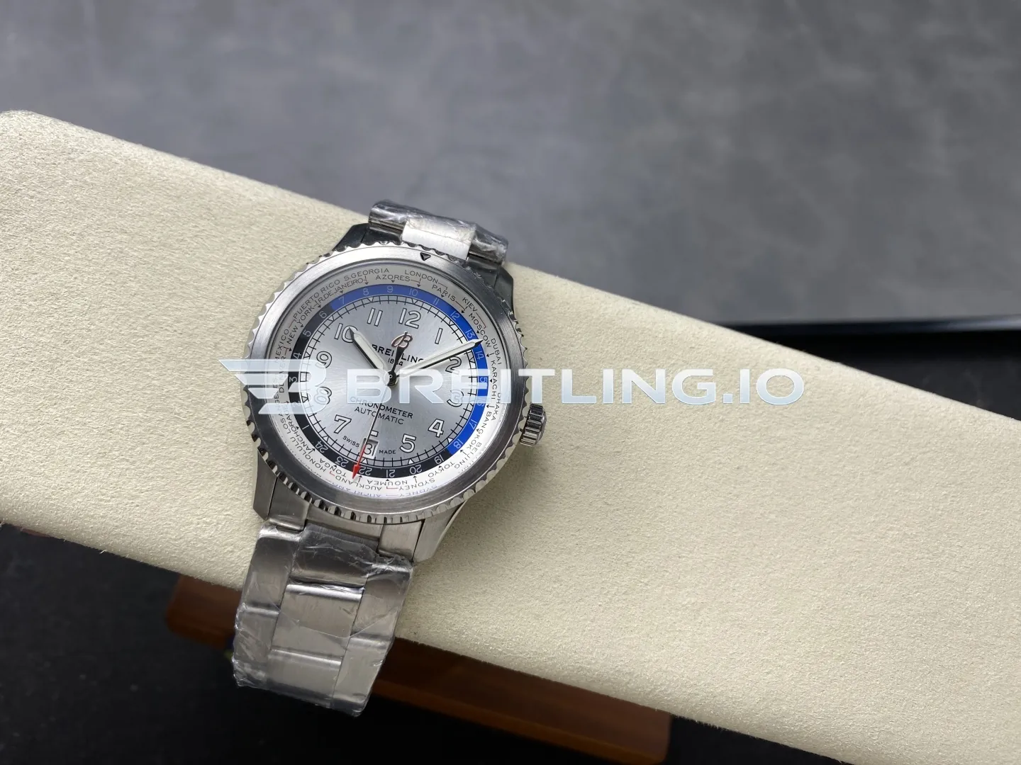 Breitling Navitimer AB3521U01G1A1 43mm Silver Sunburst Worldtimer Dial Slide Rule Bezel Replica Side View 2
