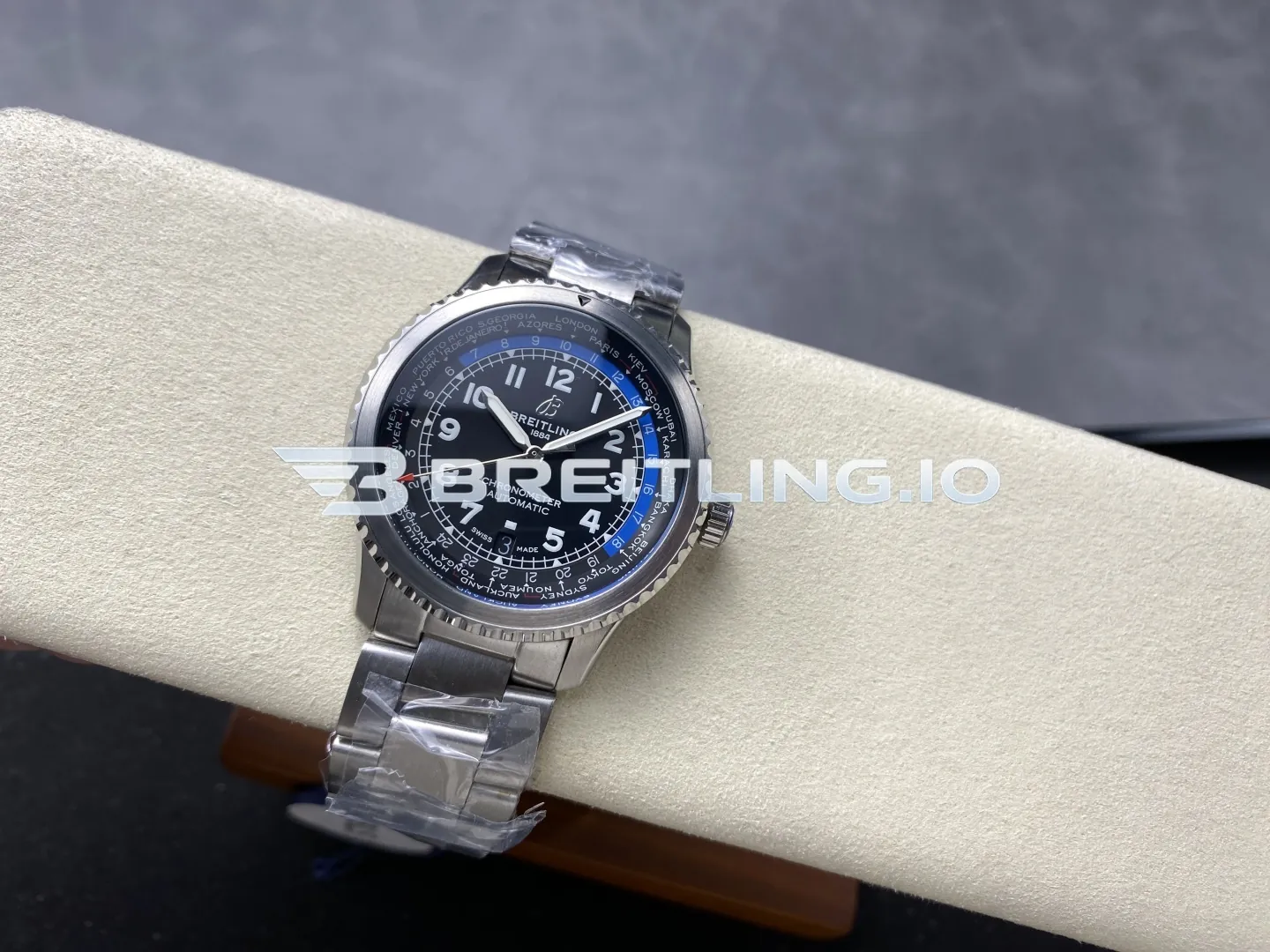 Breitling Navitimer AB3521U41B1A1 43mm Black Worldtimer Dial Stainless Steel Slide Rule Bezel Replica Side View 2