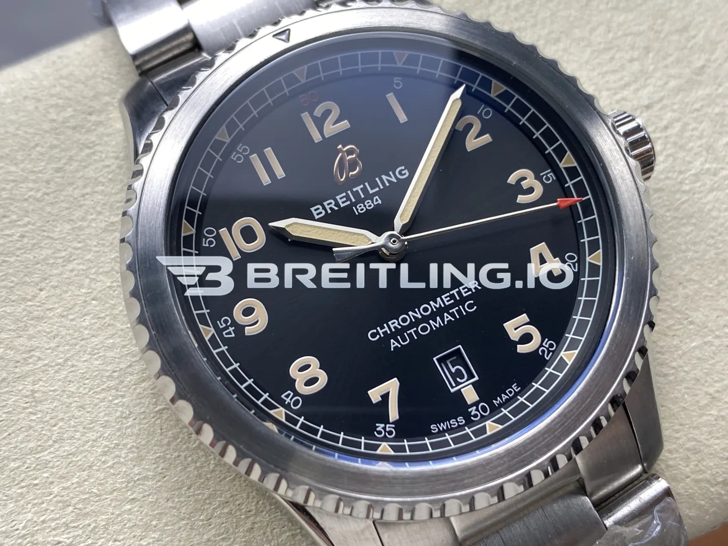Breitling Navitimer A17315101B1A1 41mm Matte Black Dial Brushed Polished Stainless Steel Bezel Replica Dial Detail 1
