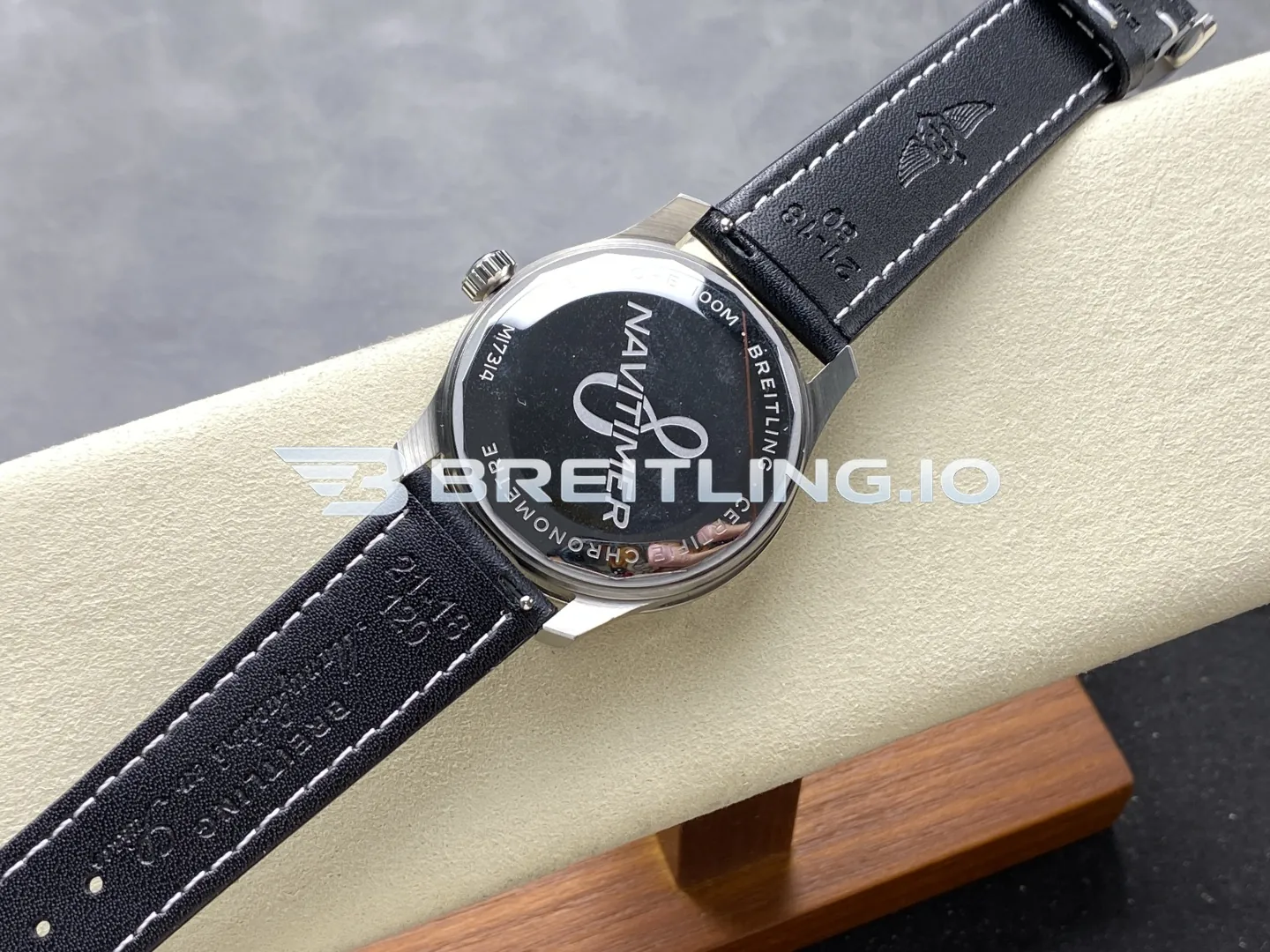 Breitling Navitimer A17315101B1X1 41mm Matte Black Vintage Gold Luminous Dial Polished Stainless Steel Bezel Replica Back View