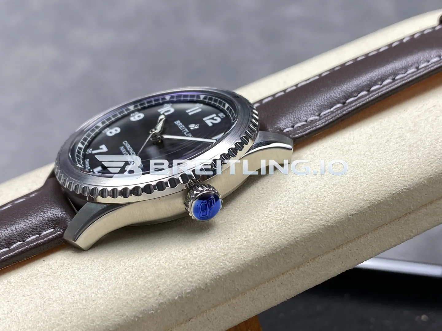 Breitling Navitimer A17314101B1X1 41mm Matte Black White Luminous Single Date Dial Beaded Bidirectional Slide Rule Bezel Replica Right View