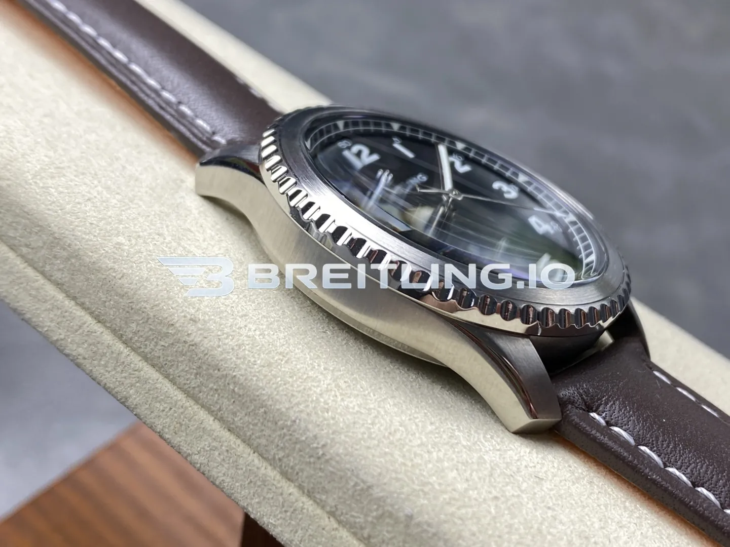 Breitling Navitimer A17314101B1X1 41mm Matte Black White Luminous Single Date Dial Beaded Bidirectional Slide Rule Bezel Replica Left View