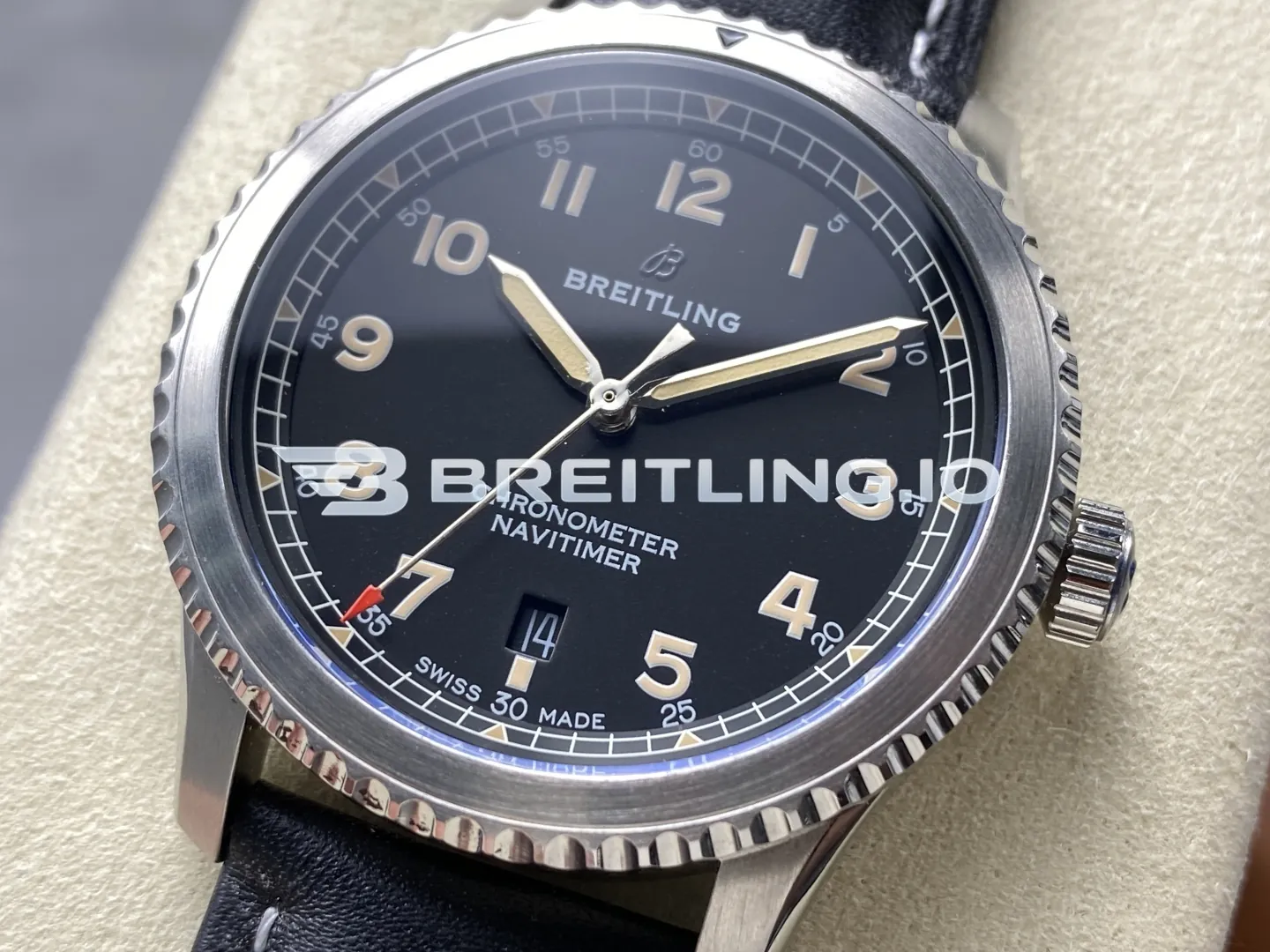 Breitling Navitimer A17315101B1X1 41mm Matte Black Vintage Gold Luminous Dial Polished Stainless Steel Bezel Replica Dial Detail 2