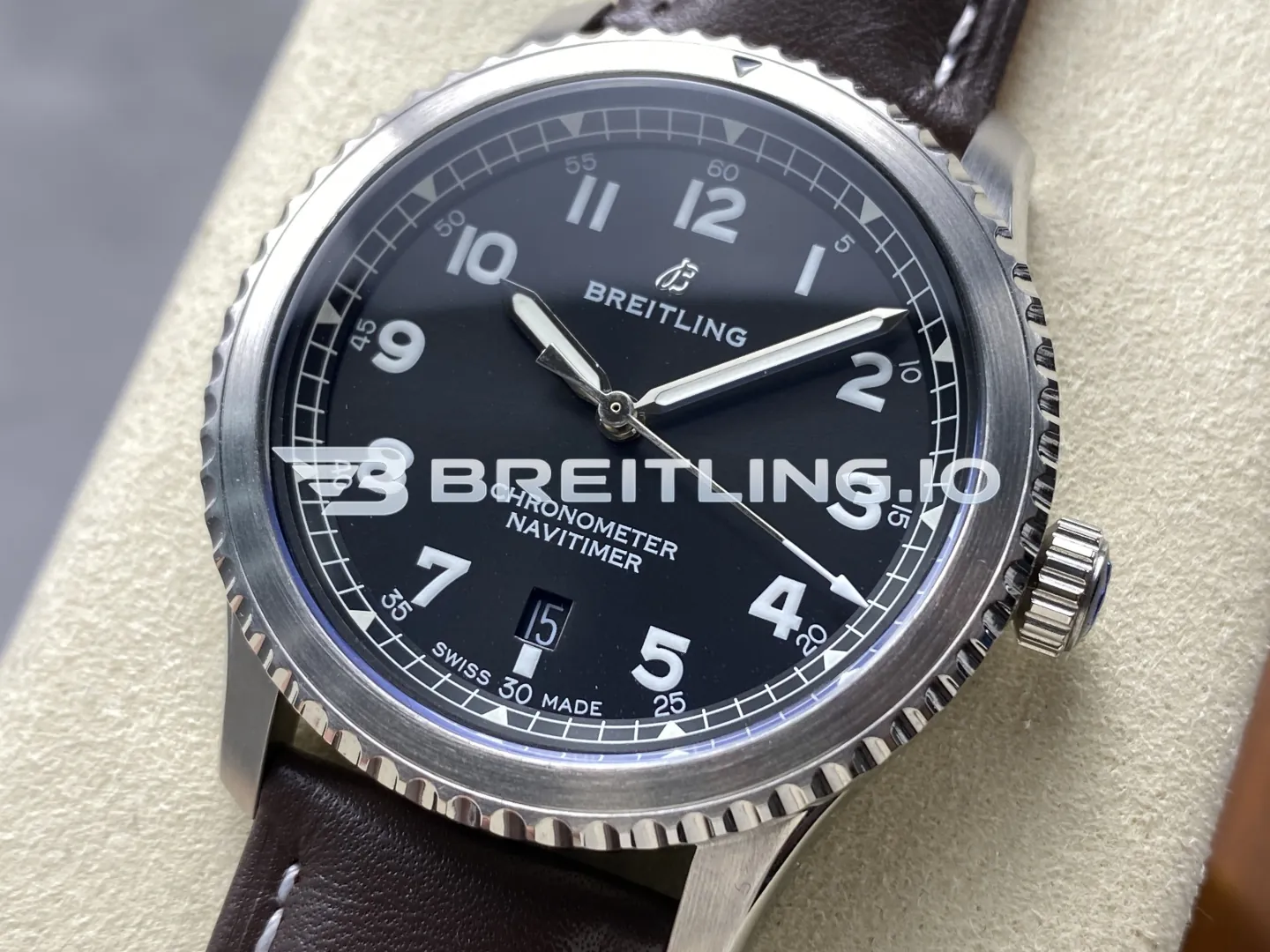 Breitling Navitimer A17314101B1X1 41mm Matte Black White Luminous Single Date Dial Beaded Bidirectional Slide Rule Bezel Replica Dial Detail 2