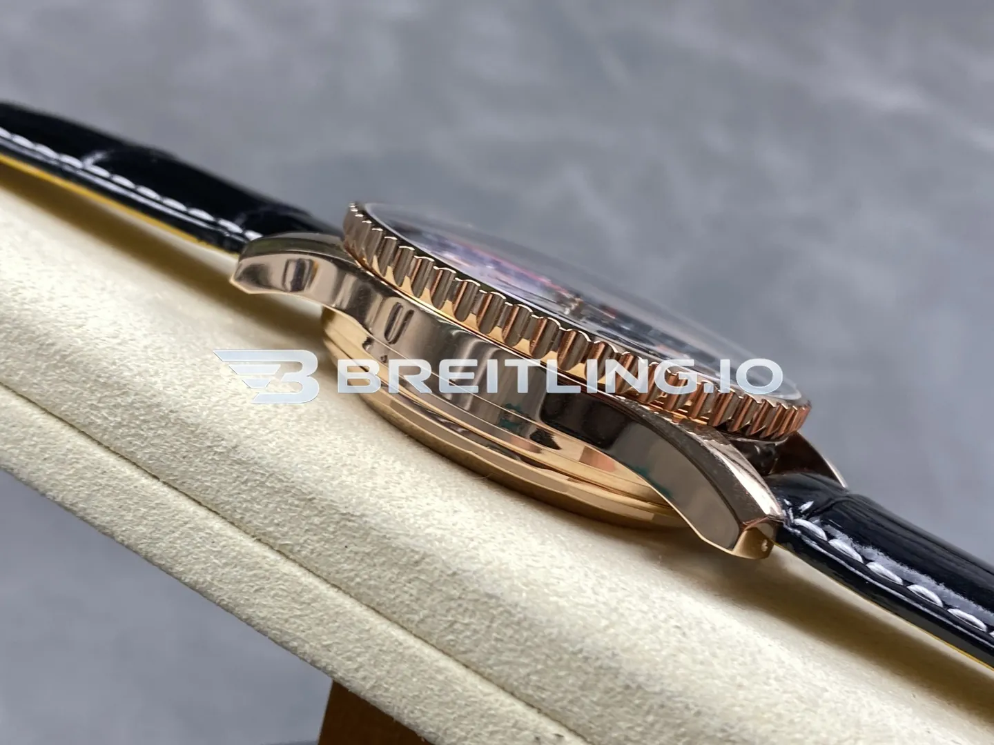 Breitling Navitimer B01 Chronograph RB0137241G1P1 46mm Silver Sunburst Dial 18K Rose Gold Case Replica Left View