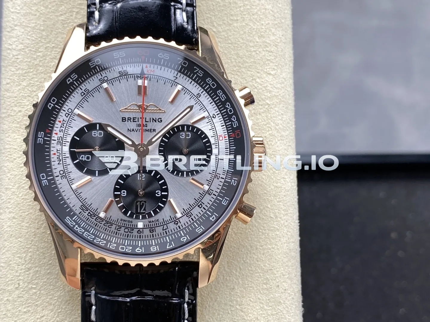 Breitling Navitimer B01 Chronograph RB0137241G1P1 46mm Silver Sunburst Dial 18K Rose Gold Case Replica Front View