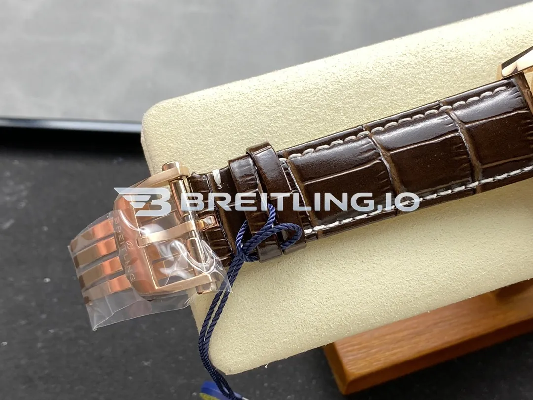 Breitling Navitimer B01 Chronograph RB12302A1L1P1 41mm Forest Green Sunburst Subdial Fluted Slide Rule Bezel Replica Strap And Clasp
