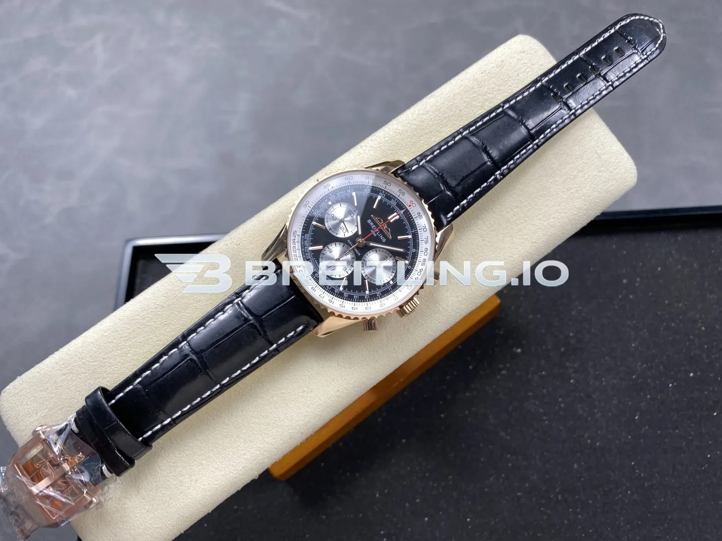 Breitling Navitimer B01 Chronograph RB0138211B1P1 43mm Matte Black Dial 18K Rose Gold Case Replica Side View