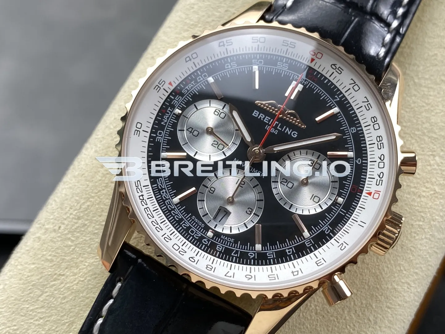 Breitling Navitimer B01 Chronograph RB0138211B1P1 43mm Matte Black Dial 18K Rose Gold Case Replica Dial Detail 2