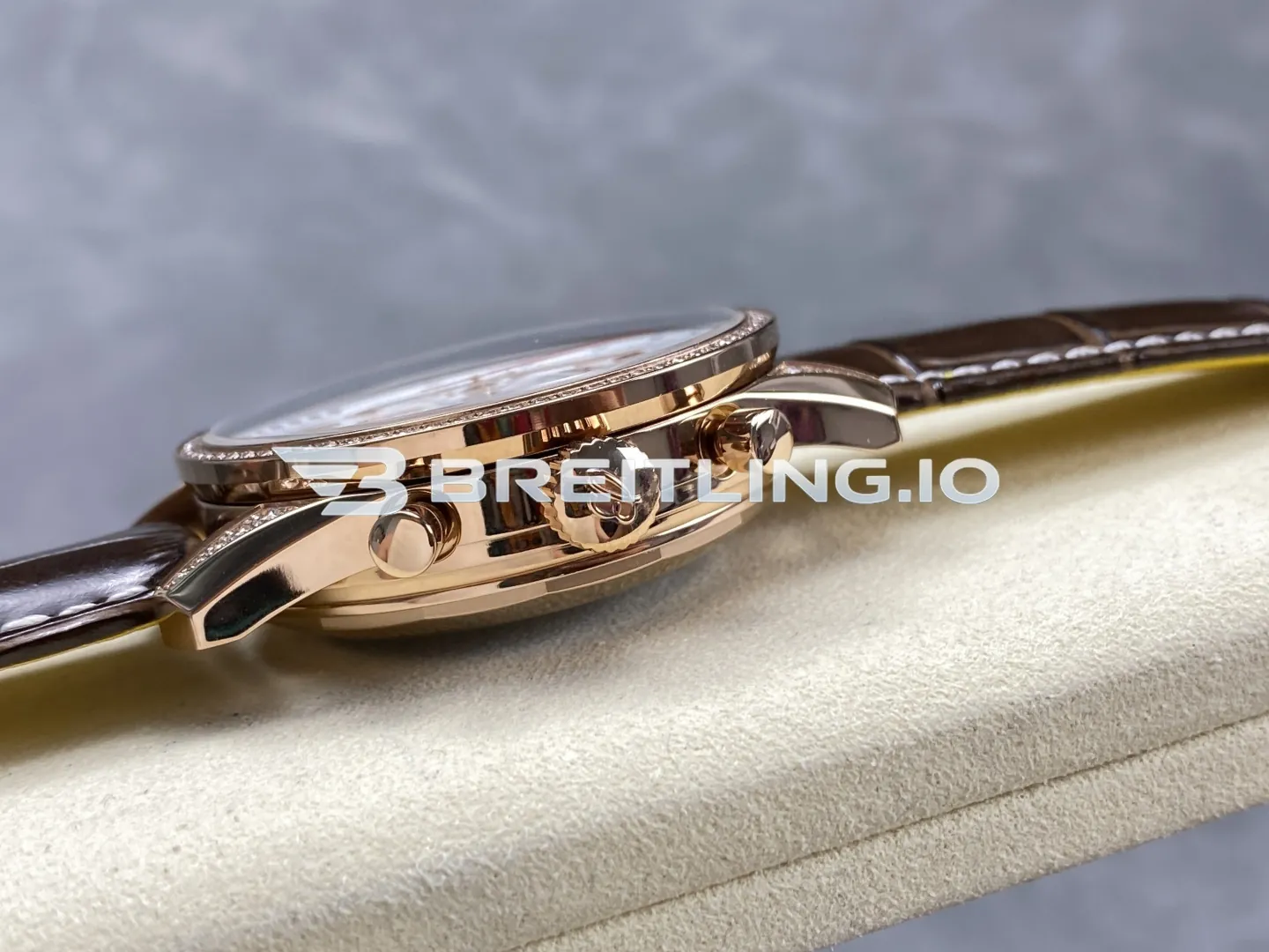 Breitling Navitimer RB0139631G1P1 41mm White Dial Diamond Bezel 18K Rose Gold Brown Leather Automatic Chronograph Replica Right View