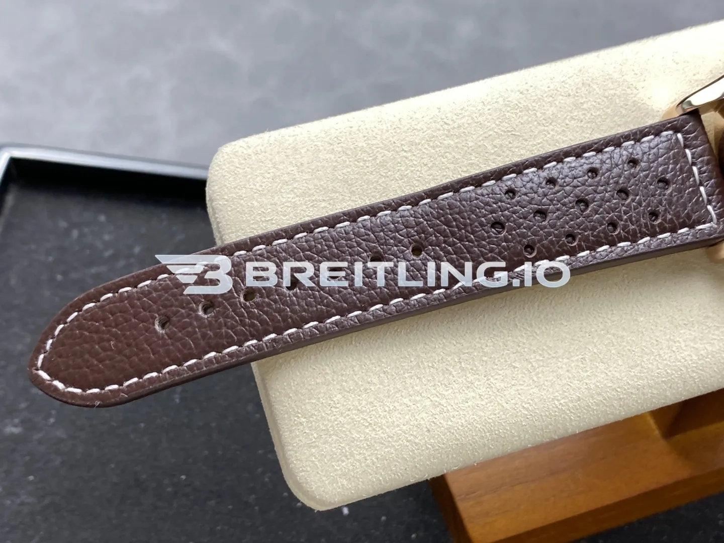 Breitling Premier B01 RB0118371G1P1 42mm Cream White Dial 18K Rose Gold Brown Leather Replica Strap