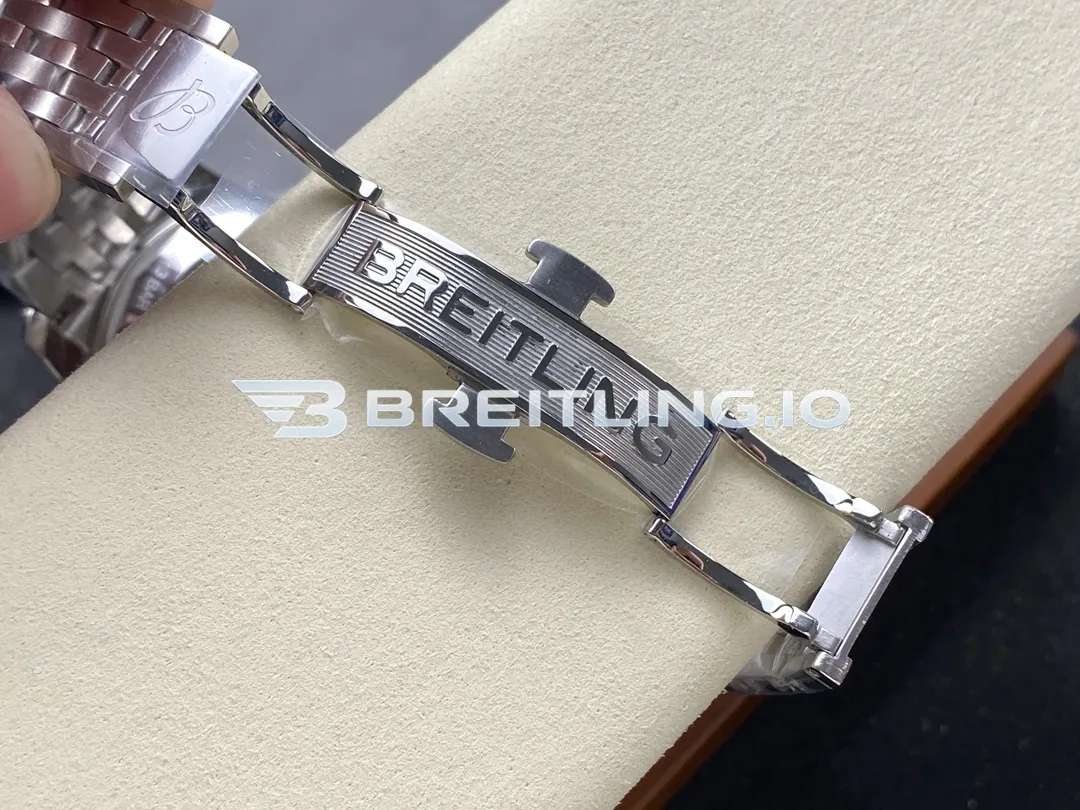 Breitling Navitimer Chronograph 43 AB0138241L1A1 Light Green Sunburst Dial Stainless Steel Slide Rule Bezel Replica Clasp