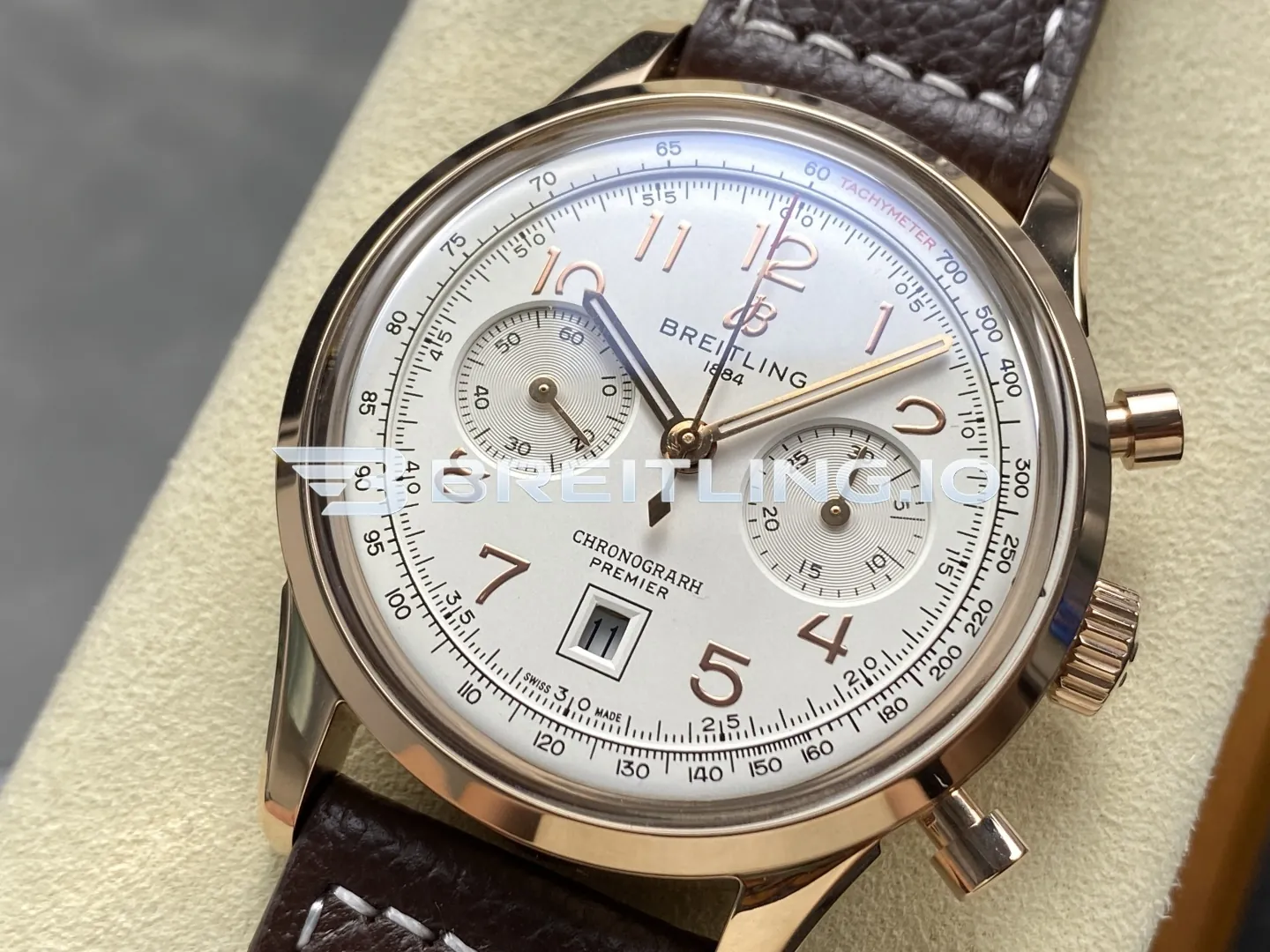 Breitling Premier B01 RB0145371G1P1 42mm Cream White Dial 18K Rose Gold Brown Leather Chronograph Replica Dial Detail 2