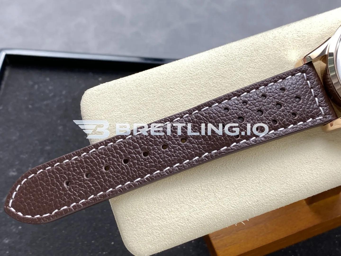 Breitling Premier B01 RB0145371G1P1 42mm Cream White Dial 18K Rose Gold Brown Leather Chronograph Replica Strap