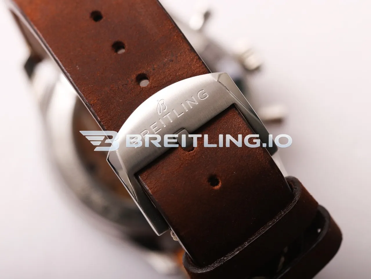 Breitling Navitimer B01 Chronograph 43 AB01212B1C1X2 Blue Dial Rotating Pepsi Two-Tone Slide Rule Bezel Replica Strap And Clasp