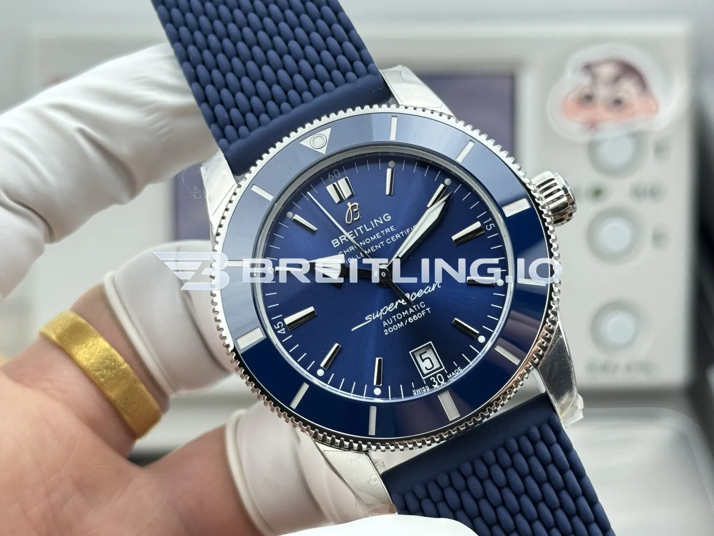 Breitling Superocean Heritage II AB2010161C1S1 42mm Blue Sunburst Dial Blue Ceramic Bezel Replica Side View 1