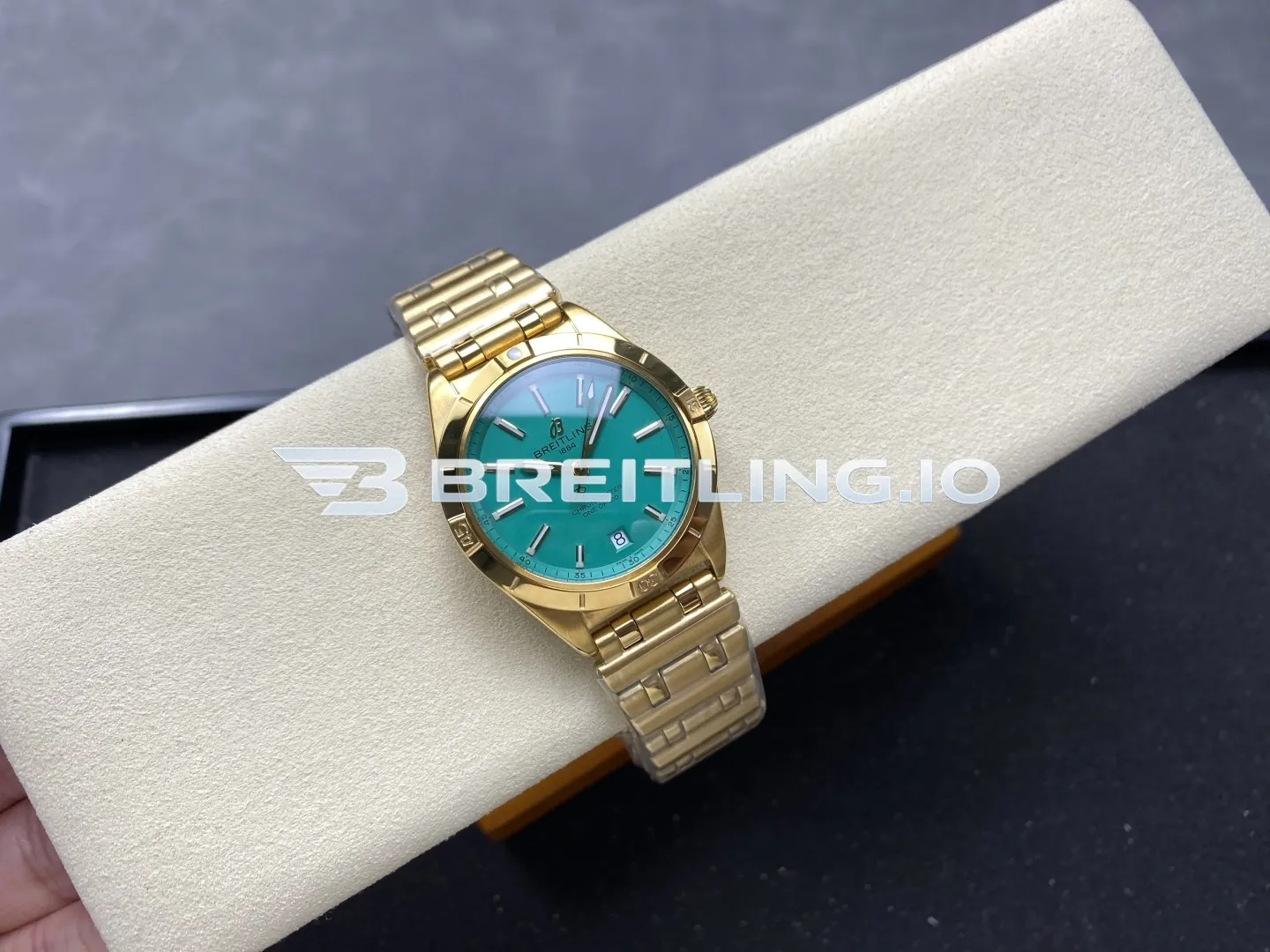 Breitling Chronomat K103801A1L1K1 36mm Mint Green Sunburst Dial Polished 18K Yellow Gold Fixed Bezel Replica Side View 1