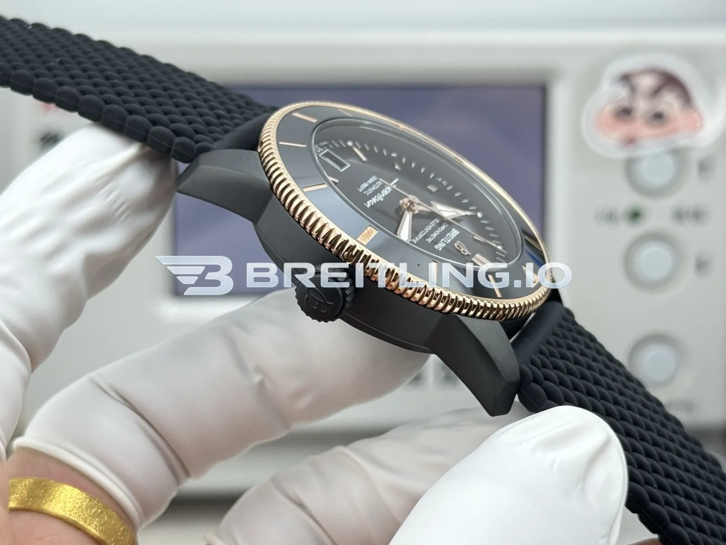 Breitling Superocean Heritage II UB20303A1B1S1 44mm Black Sunburst Dial Black Ceramic Bezel Replica Right View