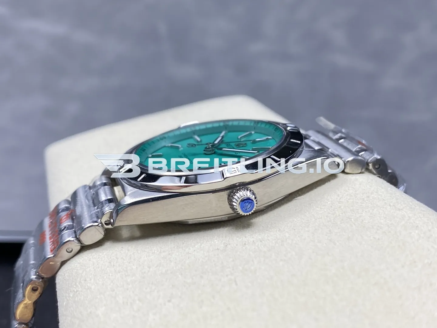 Breitling Chronomat 36 "Victoria Beckham" A103801A1L1A1 Mint Green Sunburst Dial Steel Bezel Replica Right View
