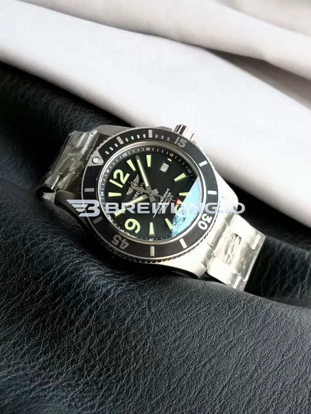 Breitling Superocean II A17367D71B1A1 44mm Black Matte Dial Black Ceramic Unidirectional Rotating Bezel Replica Dial Detail 3