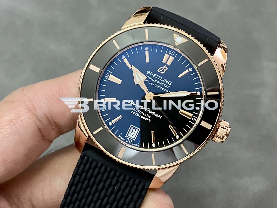 Breitling Superocean Heritage B20 RB2010121B1S1 42mm Deep Blue Sunburst Dial Black Ceramic Rotating Bezel Replica Dial Detail 2