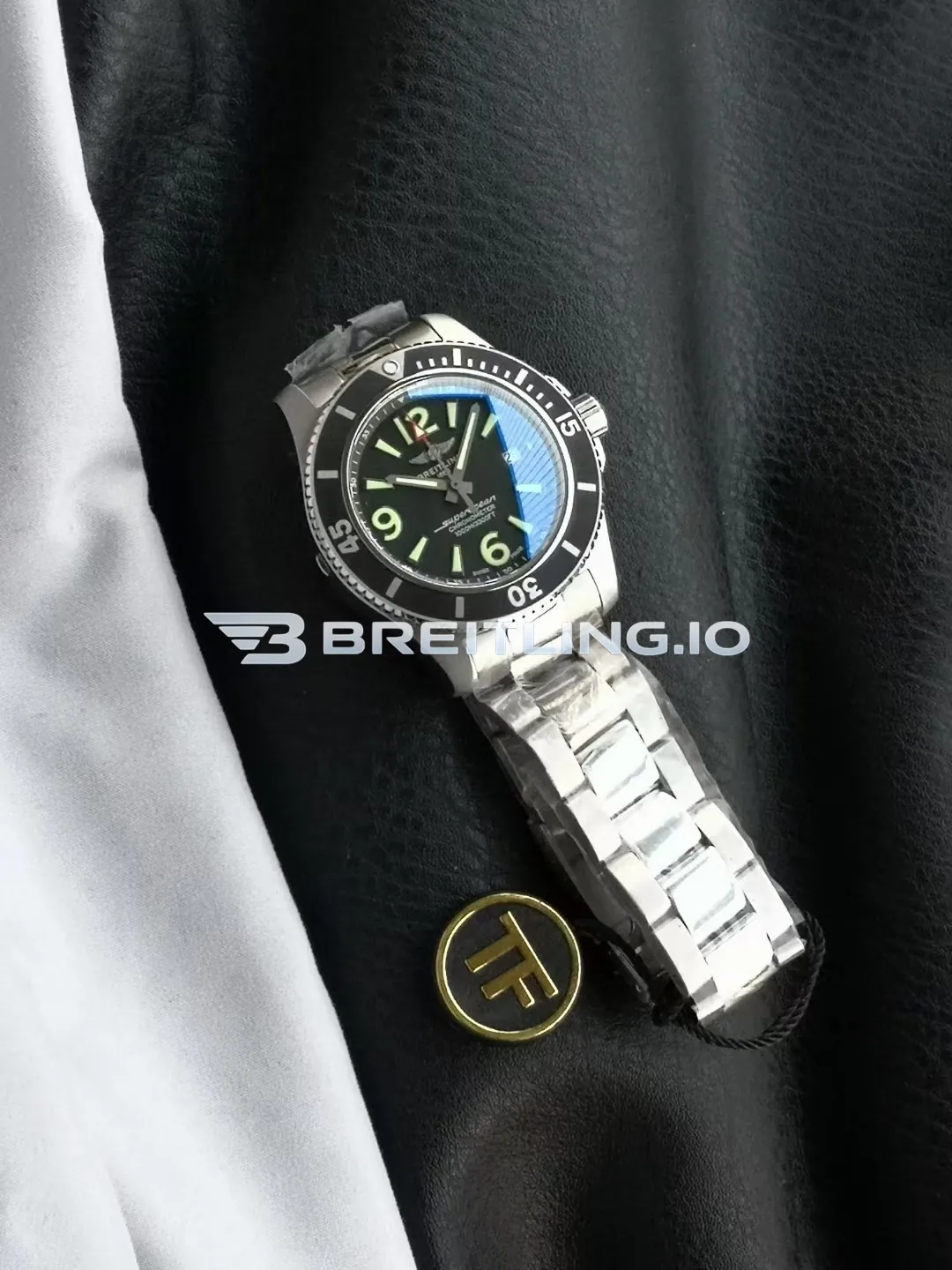Breitling Superocean II A17367D71B1A1 44mm Black Matte Dial Black Ceramic Unidirectional Rotating Bezel Replica Side View 1