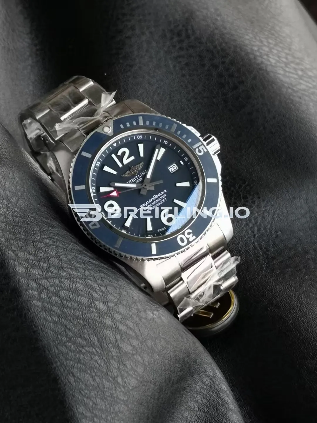 Breitling Superocean II A17366D81C1A1 42mm Dark Blue Matte Dial Blue Unidirectional Ceramic Rotating Bezel Replica Dial Detail 1