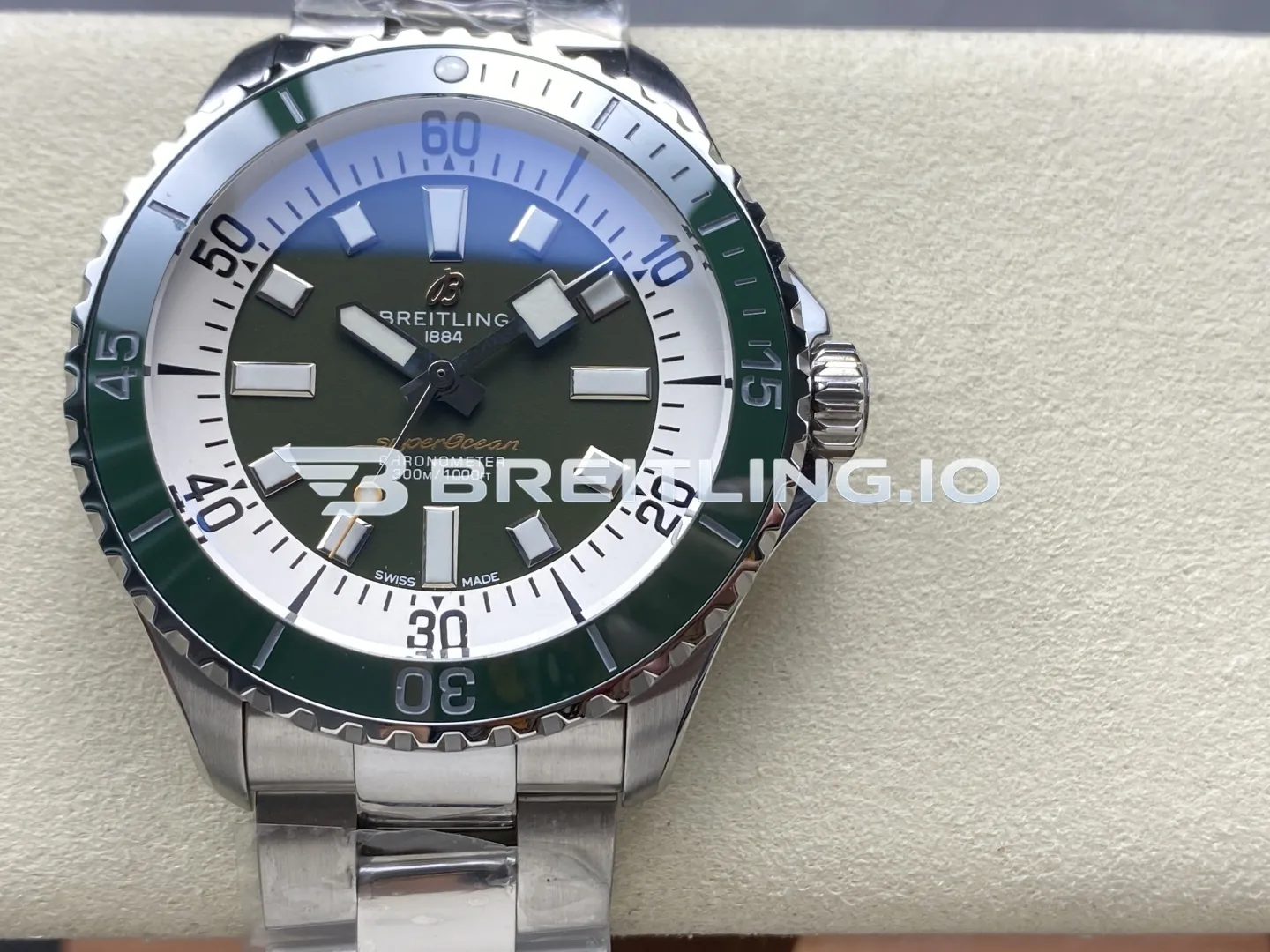 Breitling Superocean A17376A31L1A1 44mm Military Green Sunburst Dial Green Ceramic Unidirectional Rotating Bezel Replica Front View