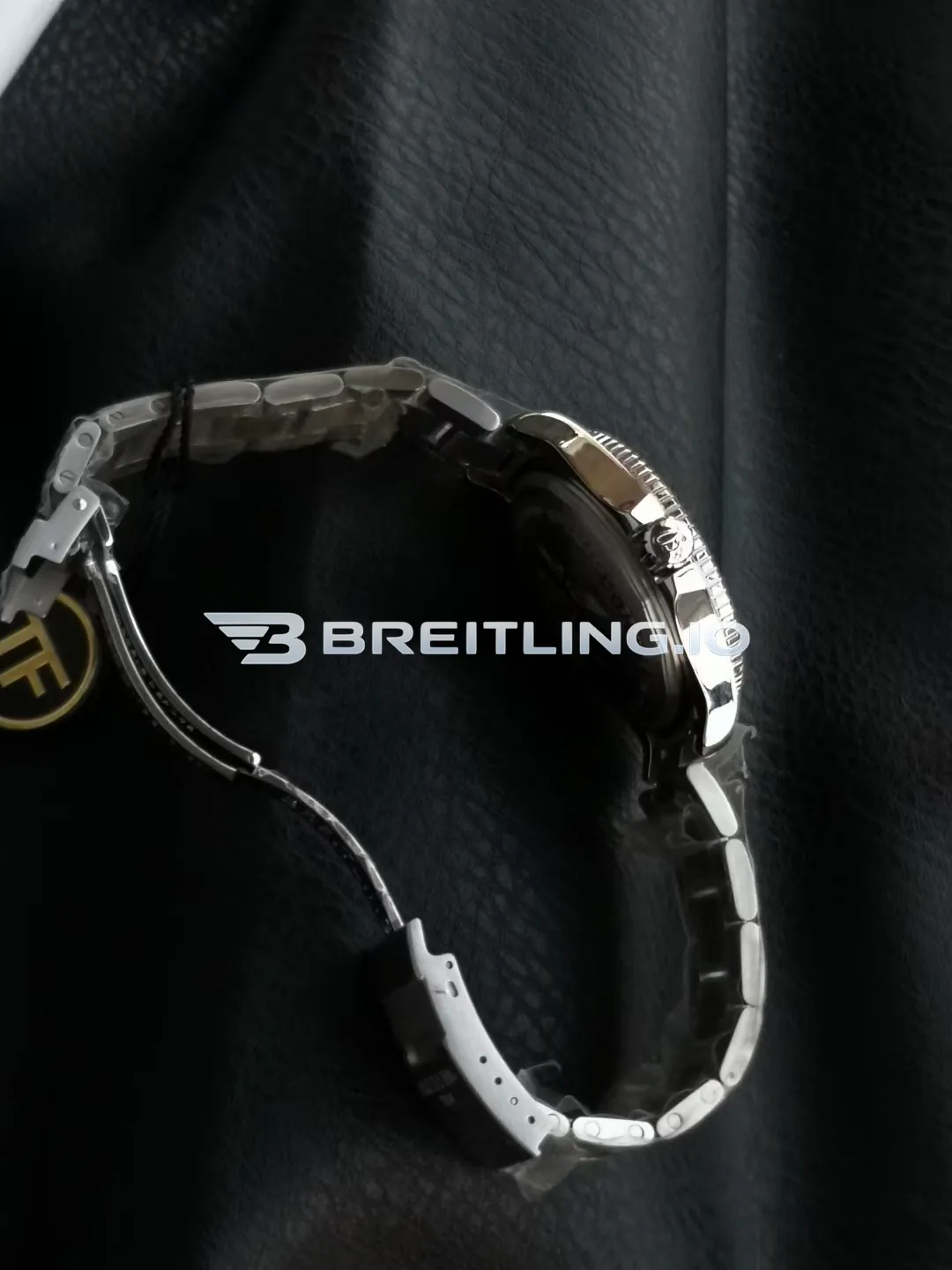 Breitling Superocean II A17367D71B1A1 44mm Black Matte Dial Black Ceramic Unidirectional Rotating Bezel Replica Right View