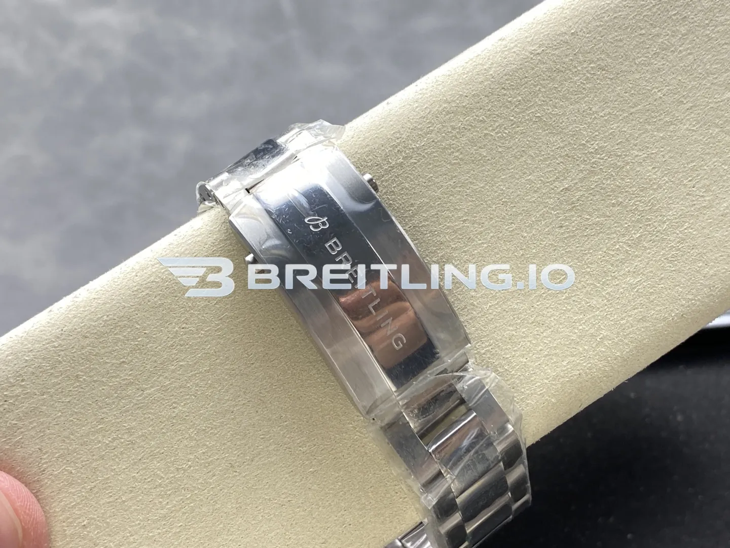 Breitling Superocean A17375211I1A1 42mm Bright Yellow Sunburst Dial Black Unidirectional Ceramic Rotating Bezel Replica Strap And Clasp