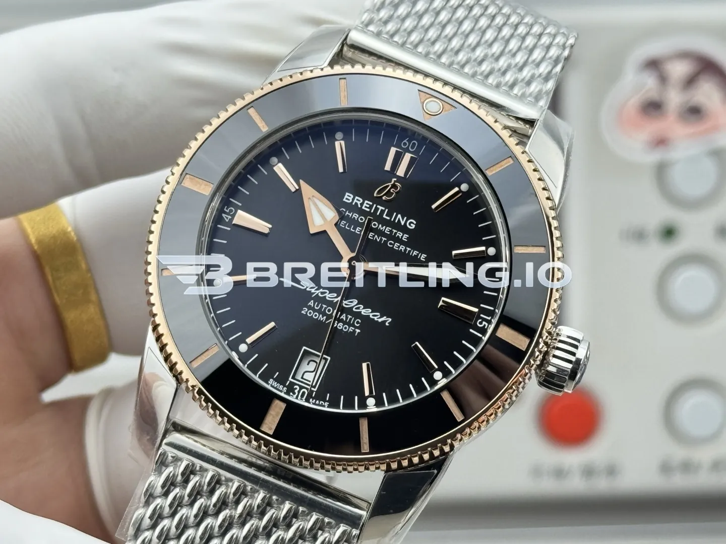 Breitling Superocean Heritage B20 UB2030121B1A1 44mm Black Sunburst Dial Two-Tone Rose Gold Case Black Ceramic Rotating Bezel Replica Dial Detail 2