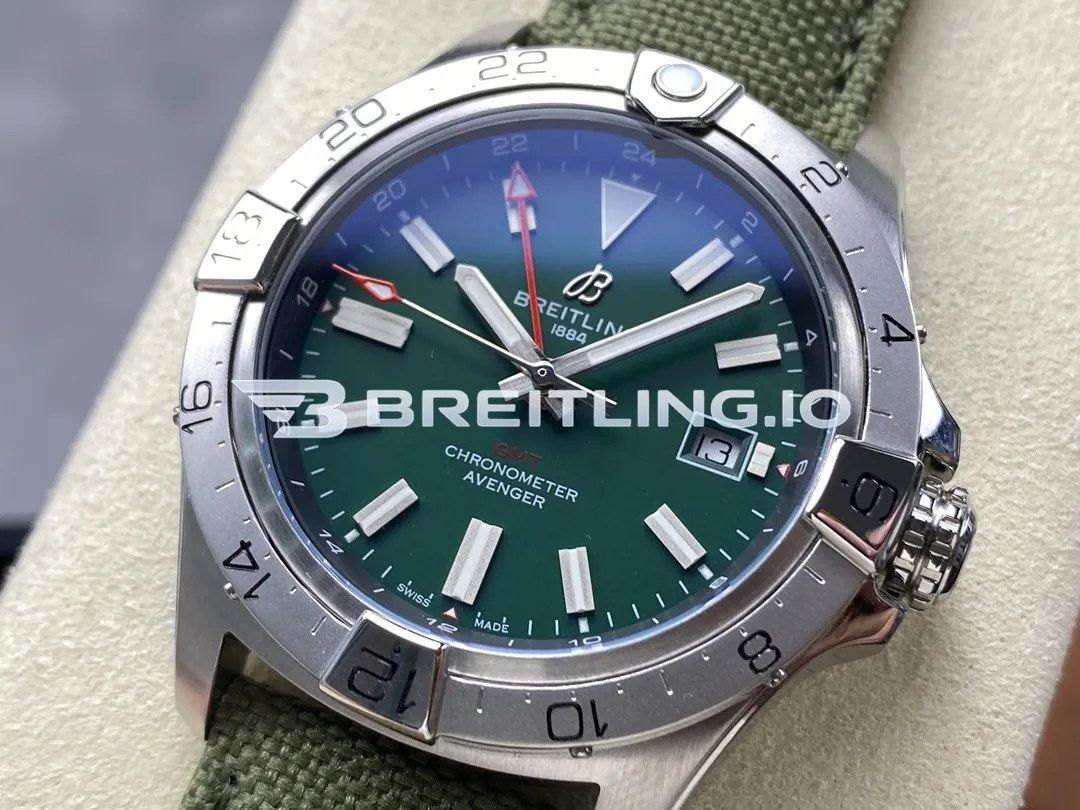 Breitling Avenger A17328101L1X1 42mm Military Green Dial Brushed Satin Stainless Steel Bidirectional GMT Bezel Replica Dial Detail 2