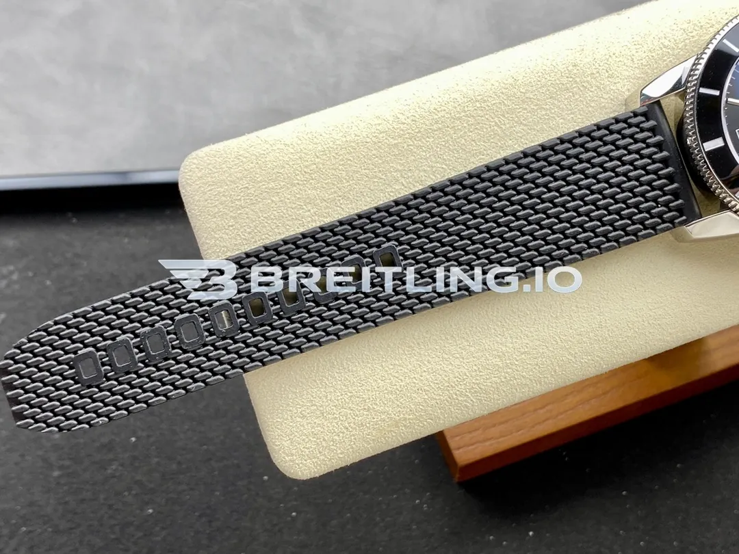 Breitling Superocean Heritage B20 AB2020121B1S1 46mm Black Sunburst Dial Black Ceramic Unidirectional Rotating Bezel Replica Strap
