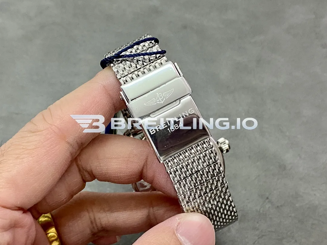 Breitling Superocean Heritage B20 UB2010161C1A1 42mm Royal Blue Sunburst Dial Blue Ceramic Rotating Bezel Replica Strap And Clasp