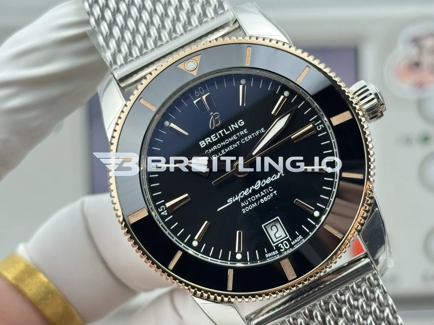 Breitling Superocean Heritage B20 UB2030121B1A1 44mm Black Sunburst Dial Two-Tone Rose Gold Case Black Ceramic Rotating Bezel Replica Dial Detail 1