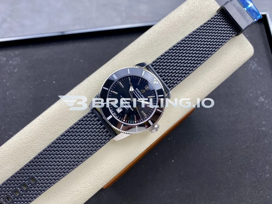 Breitling Superocean Heritage B20 AB2020121B1S1 46mm Black Sunburst Dial Black Ceramic Unidirectional Rotating Bezel Replica Side View