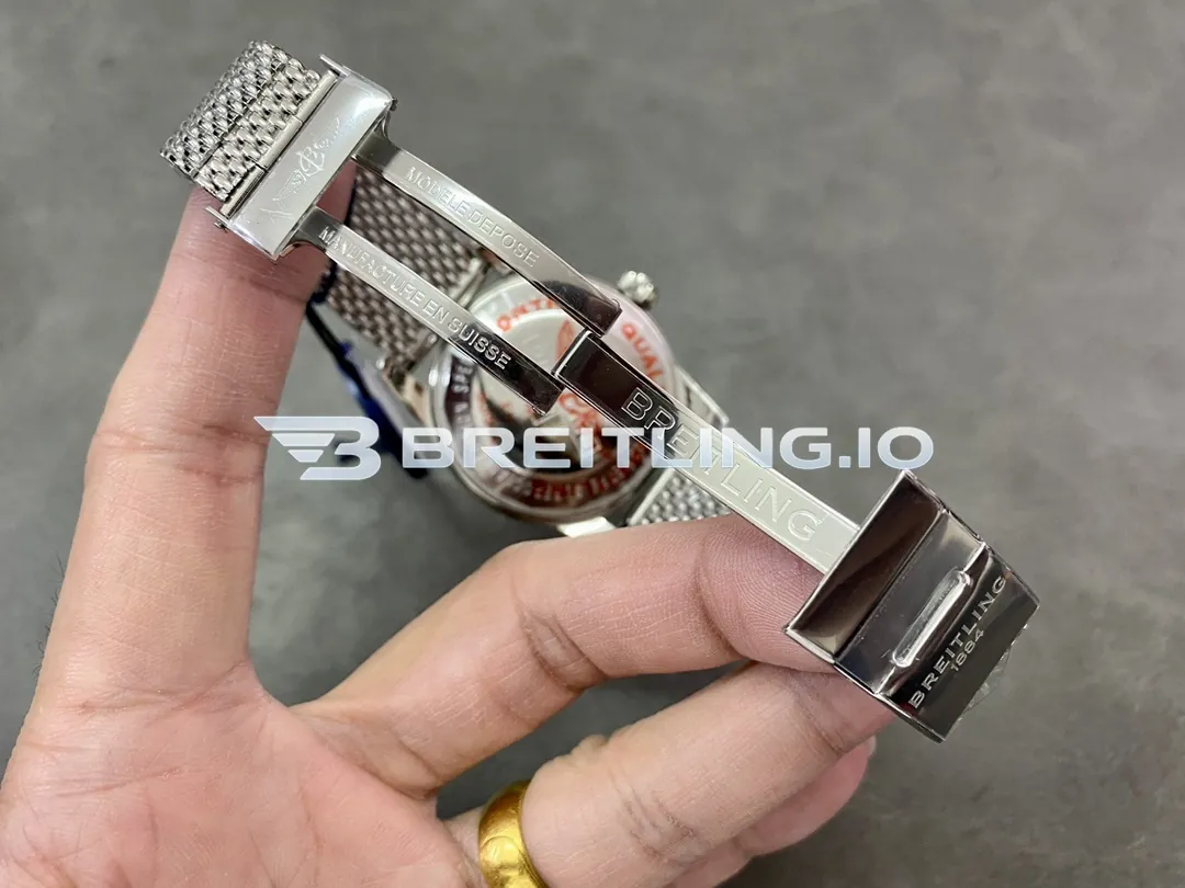 Breitling Superocean Heritage B20 UB2010161C1A1 42mm Royal Blue Sunburst Dial Blue Ceramic Rotating Bezel Replica Clasp