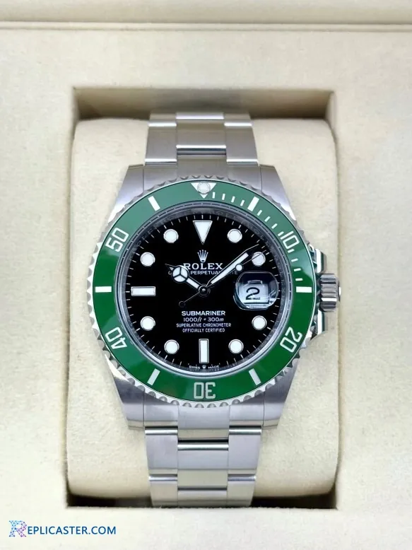 Rolex Submariner 41mm watch wrist shot