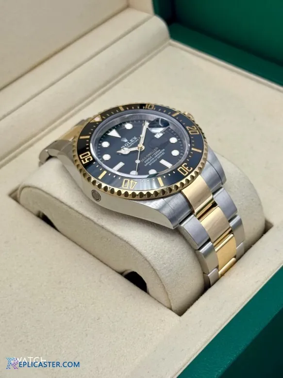 Replica Sea-Dweller 126603 case back