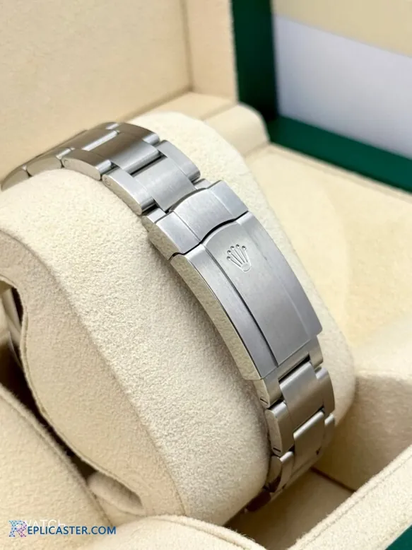 Rolex Oyster Perpetual 41mm wrist shot