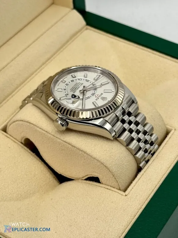 Sky-Dweller 42mm white dial close-up
