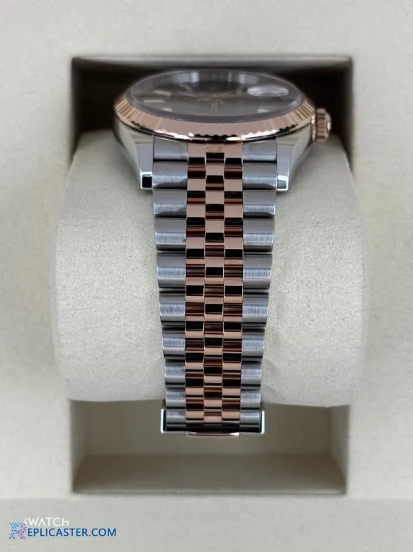 Rolex Datejust 36mm - Watch in presentation box